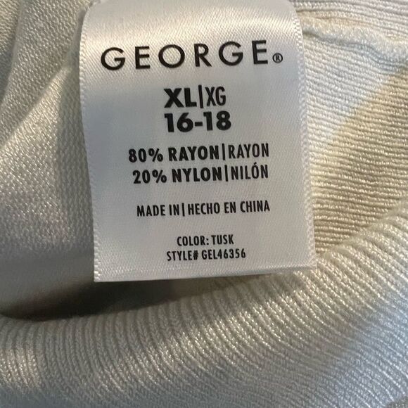 George brand size XL rhinestone embellished lightweight sweater - Picture 9 of 9